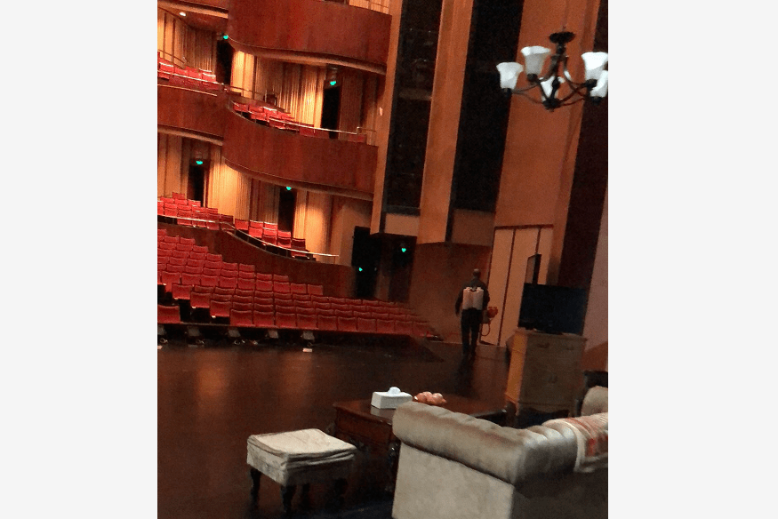 ayx官方网站:
影后戏后们来昌首演!精彩爆料《她们的秘密》 看后直呼过瘾…【今日收政界抢票】(图5) ayx官方网站:
影后戏后们来昌首演!精彩爆料《她们的秘密》 看后直呼过瘾…【今日收政界抢票】(图5)