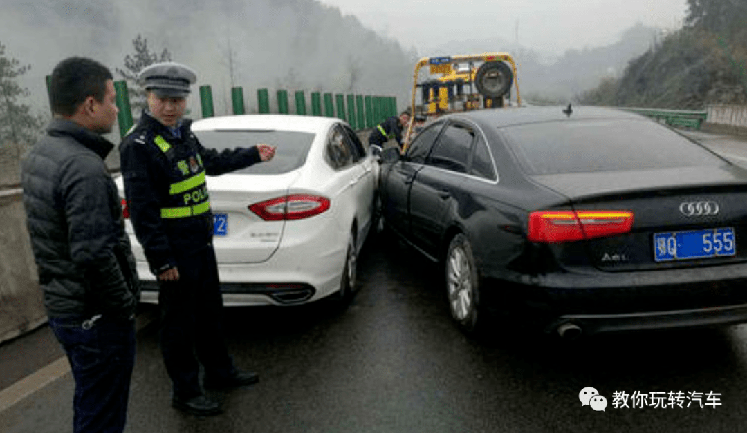 【爱游戏（ayx）中国官方网站】
私家车三者险有须要买到100万吗？交警提醒：别听车险员瞎忽悠！(图4)